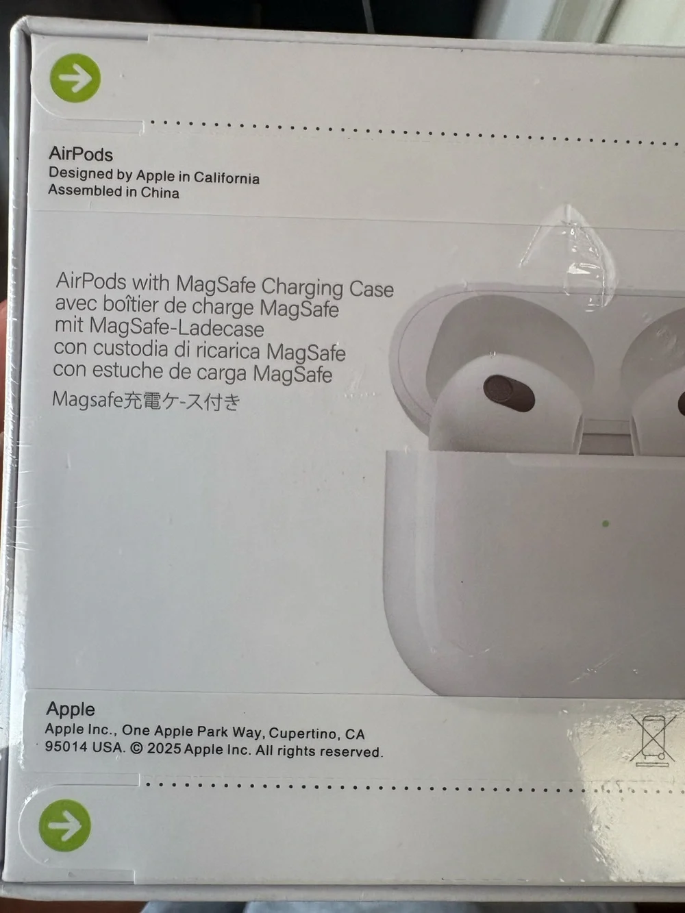 Apple White Wireless Earbuds with Charging Case